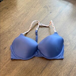 Adorable Victoria’s Secret racer back bra
